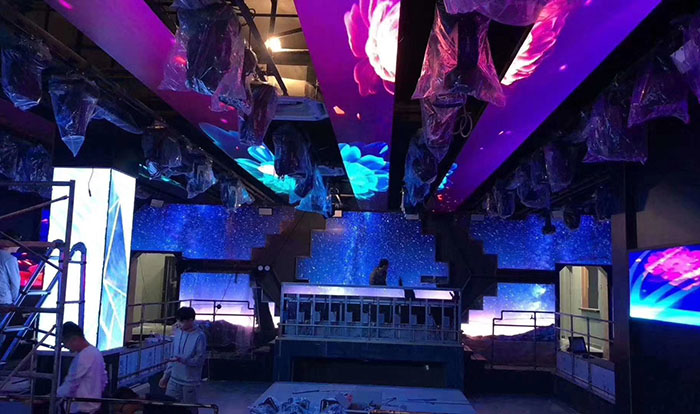 河南鄭州室內P4和P3.91LED透明屏酒吧項目